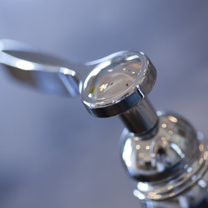 Presentation centre j6r2383046